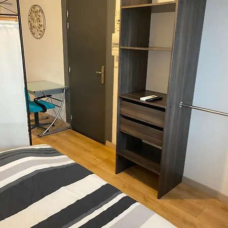 Nancy, A 3Mn De La Place Stanislas, Studio Climatise Au Calme Avec Parking Prive, Cuisine Et Lave Linge Integres *