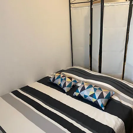 Meuble Totalement Climatise Au Calme Avec Cuisine Et Lave Linge Integres Апартаменты