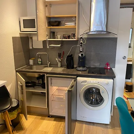 Apartament Nancy, A 3Mn De La Place Stanislas, Studio Climatise Au Calme Avec Parking Prive, Cuisine Et Lave Linge Integres Malzéville